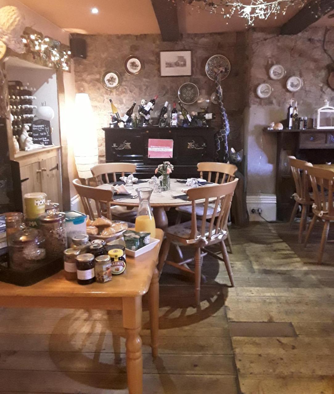 The Mitre Inn Witheridge Luaran gambar